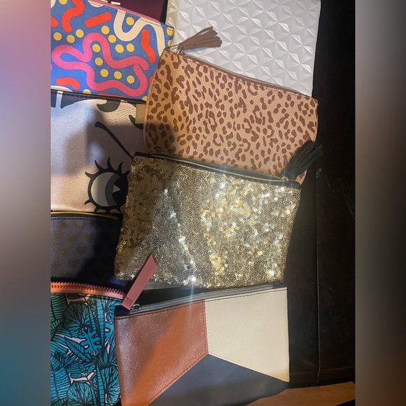 Ipsy Lot of Makeup Bags, 17 Different bags, Nice Lot! - Picture 5 of 6